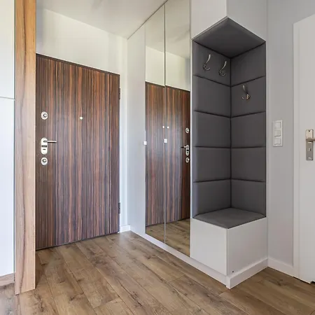 Glow - Chmielna, & River View グダニスク