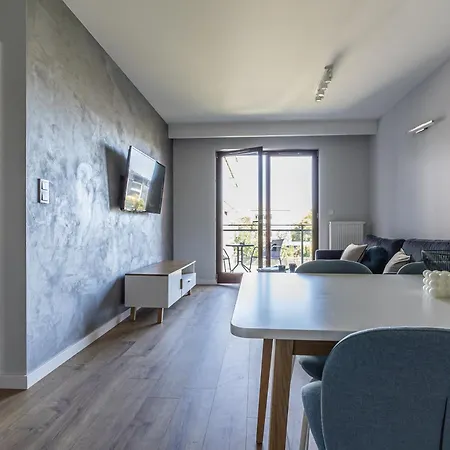 Glow - Chmielna, & River View