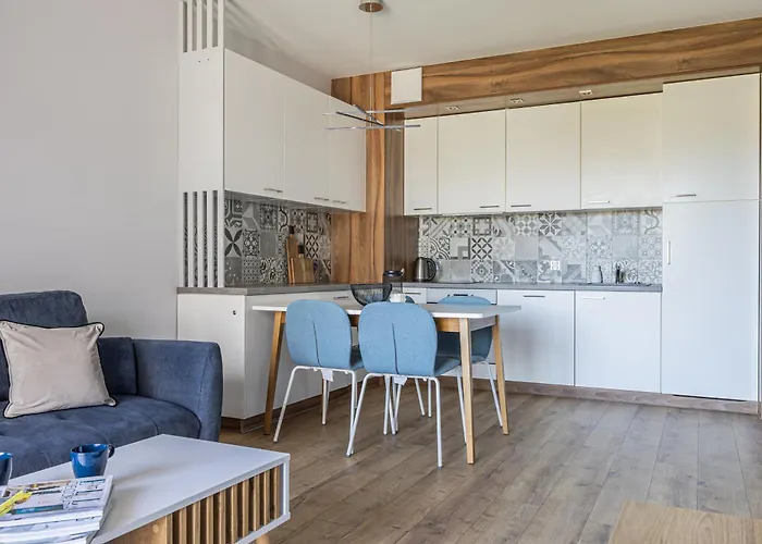 Glow - Chmielna, & River View