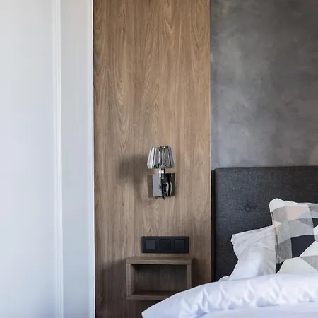 Glow - Chmielna, & River View